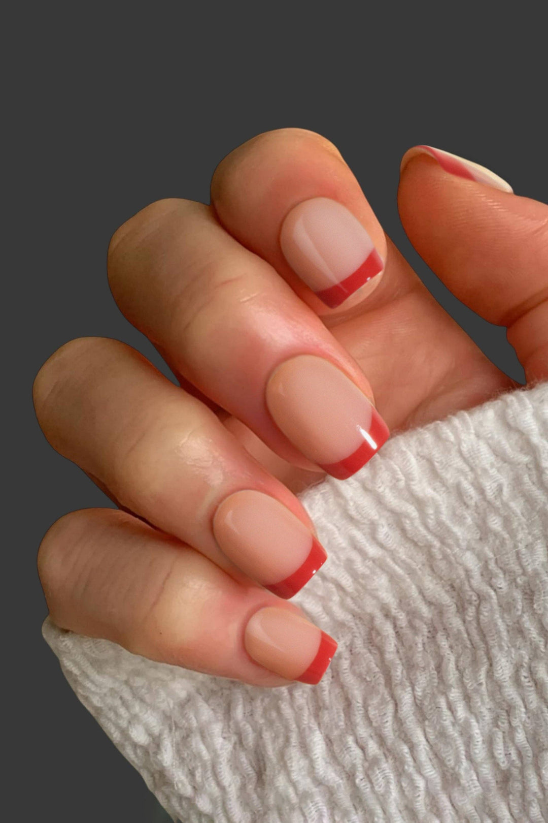 Bonmuz Cherry Line Press-On Nails