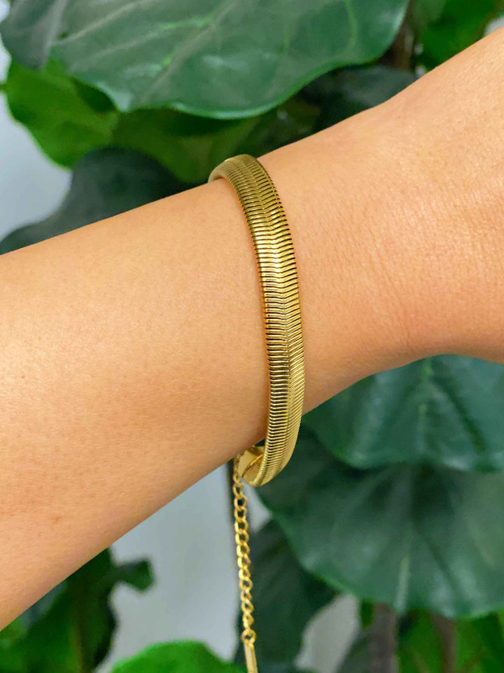 Simply Stylish Chain Bracelet