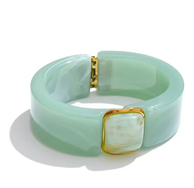Keep It Stunning Bracelet