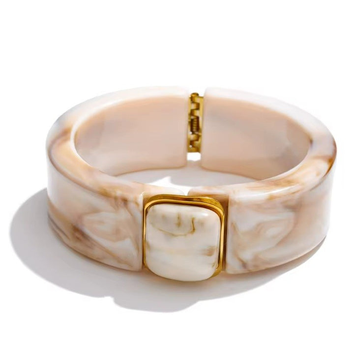 Keep It Stunning Bracelet
