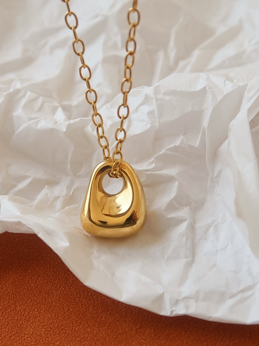 Modern Muse Pendant Necklace