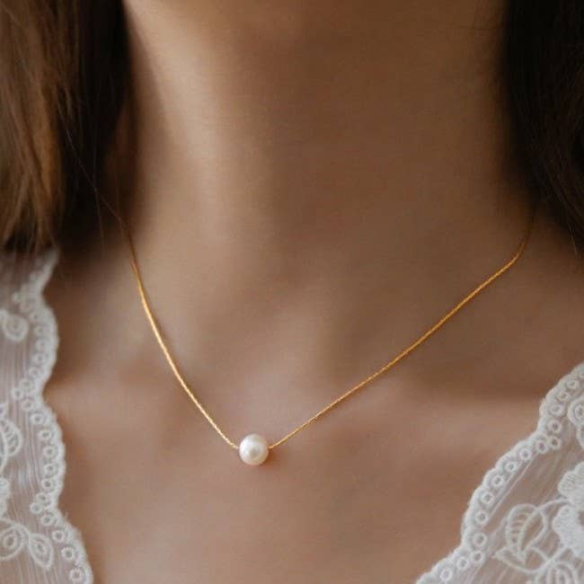 Sunday Pearl Necklace