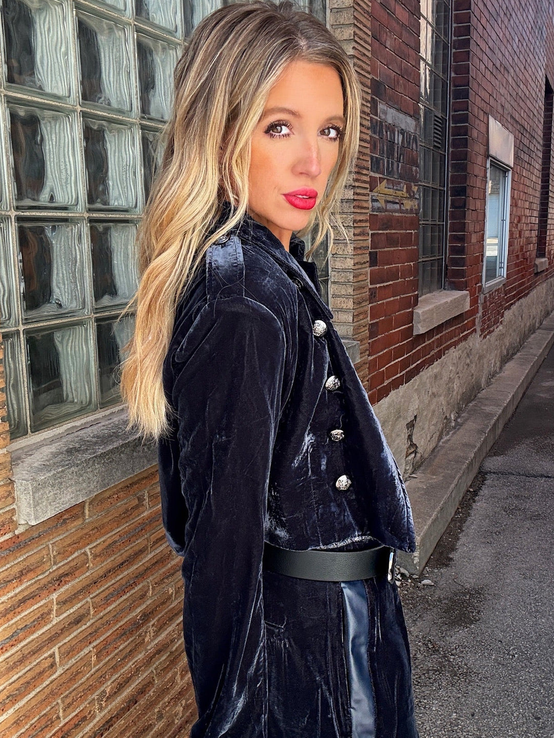 Steve Madden Minnetta Velvet Short