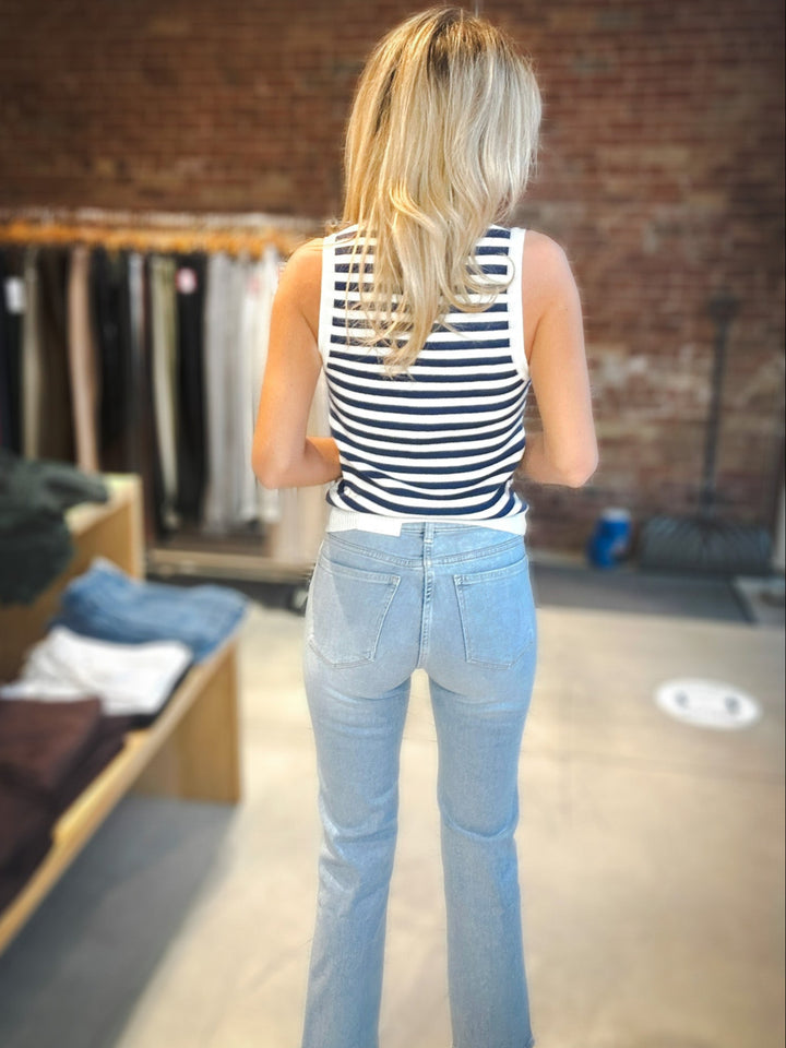 DL1961 Mara Mid Rise Straight in Atlantic