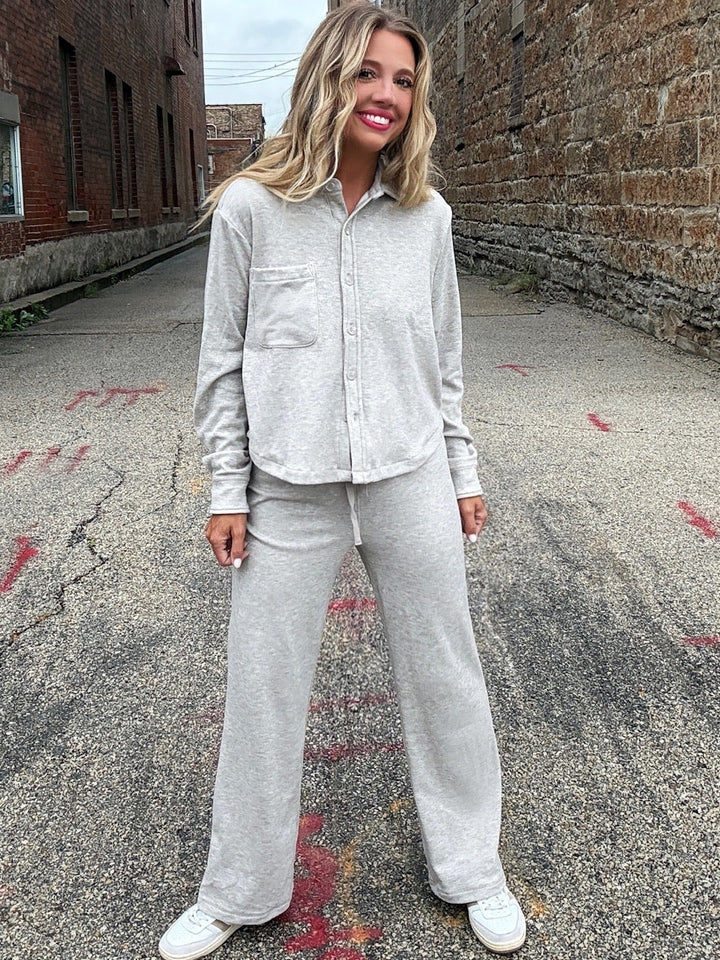 Bobi The Lounge Cropped Button Up