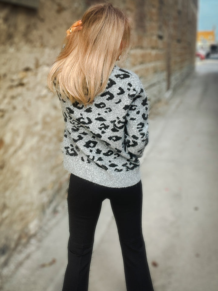 Karen Kane Spotted in Style Sweater