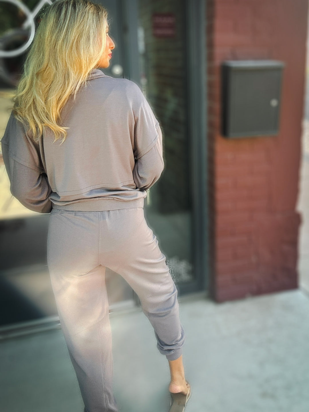 Thrive Societe Briar Snap Pullover