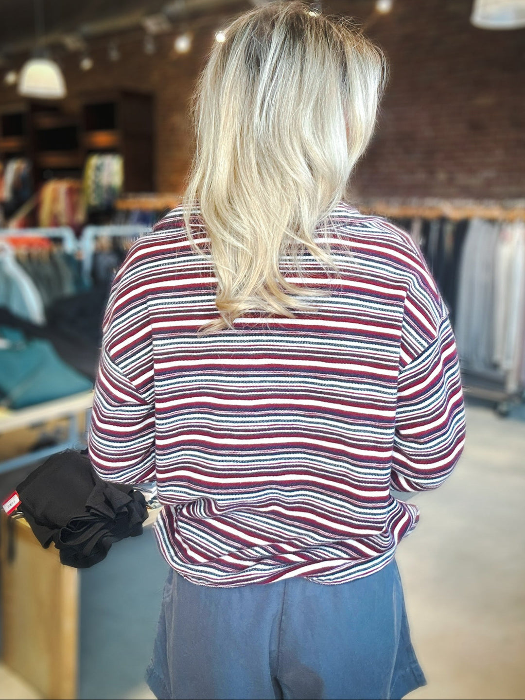 Hello Nite Kai Johnny Collar