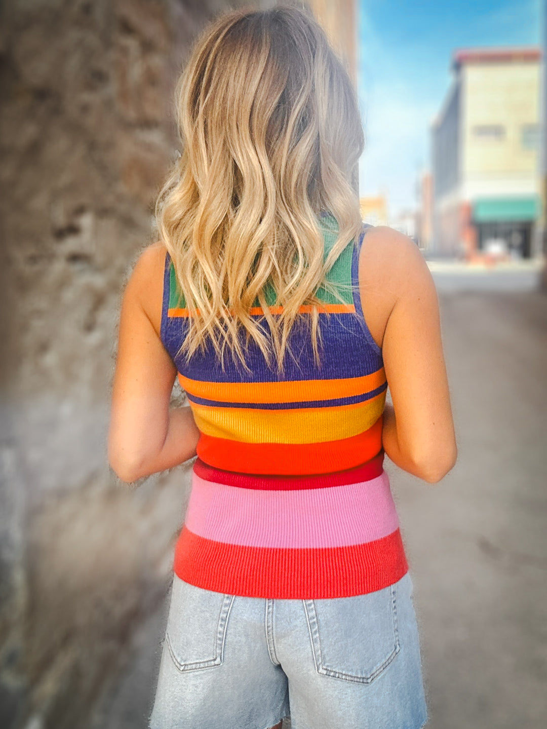 Tribal Coastal Line U-Neck Tank