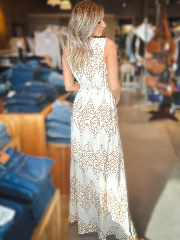 Tribal Main Character Maxi Dress