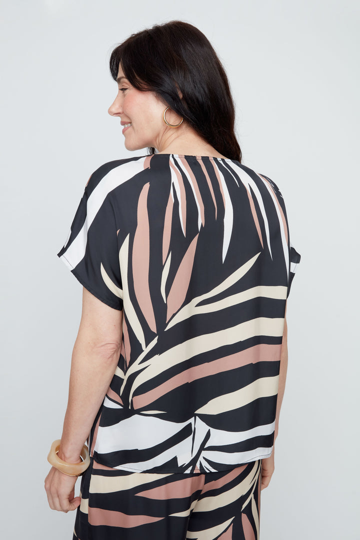 Renuar Bold Beauty Blouse