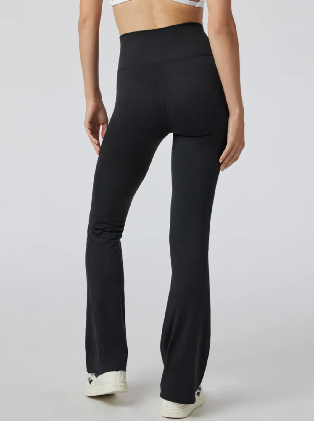 Vuori Halo Slim Flare