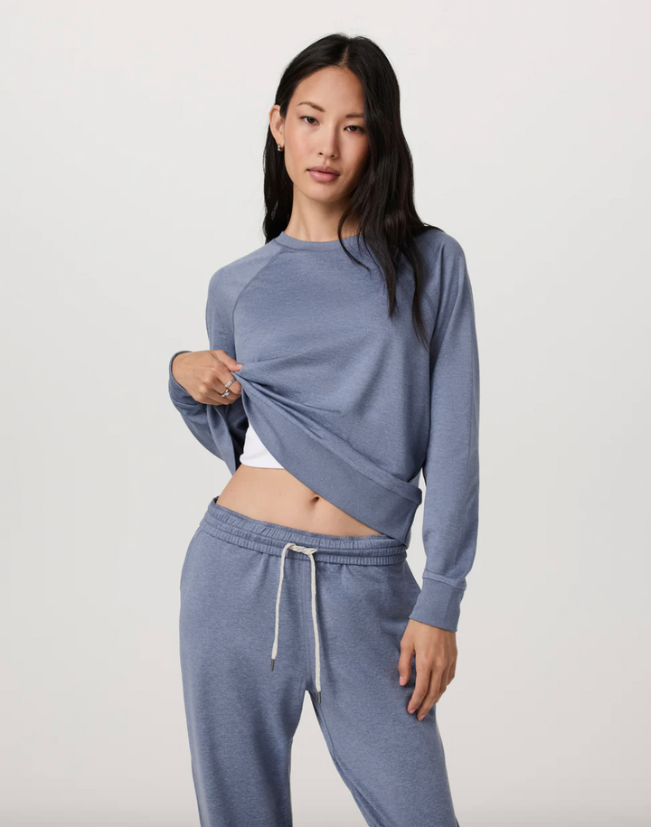 Vuori Long Sleeve Halo Crew