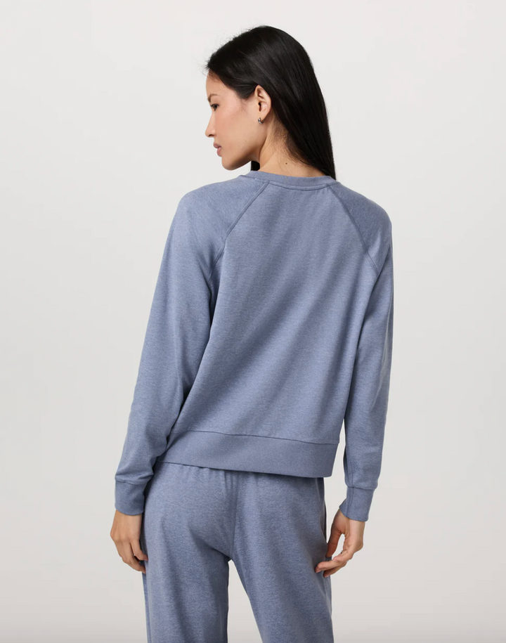 Vuori Long Sleeve Halo Crew