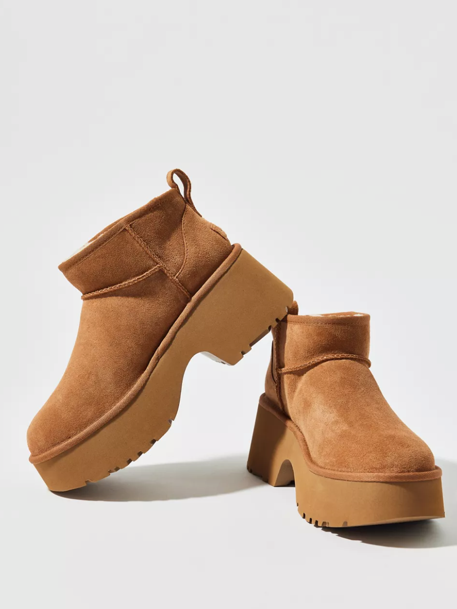 靴 UGG Classic Ultra Mini New Heights UGG Classic Ultra Mini New Heights – Kelley Cawley