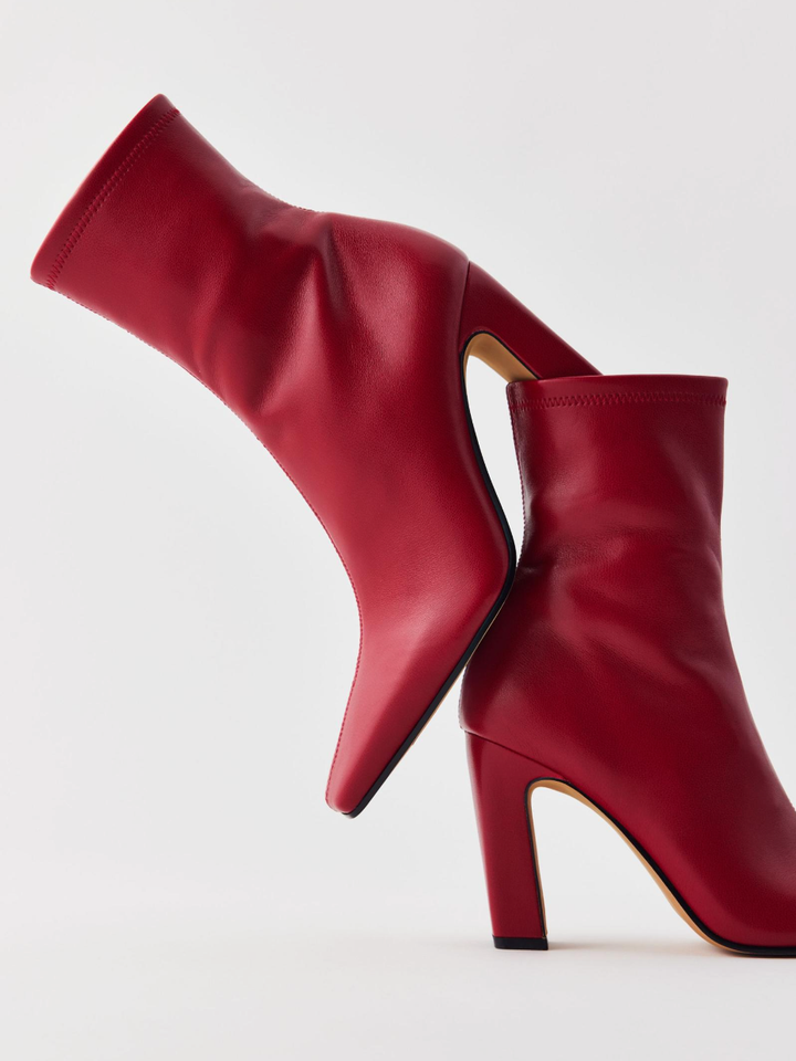 Steve Madden Vinka Ankle Boot