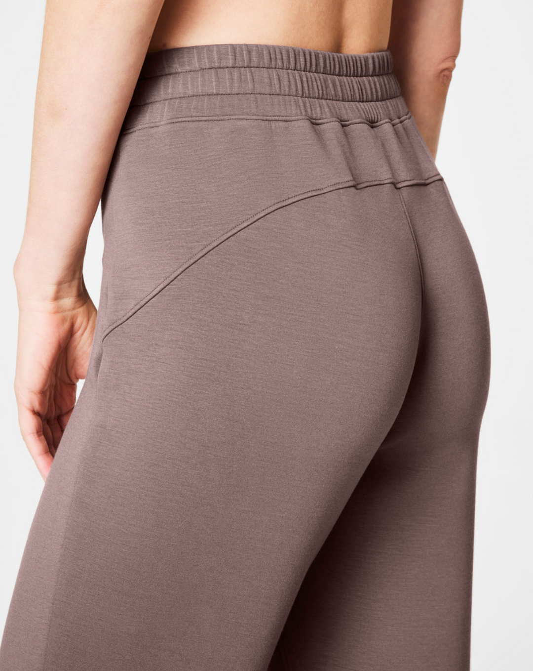 Spanx Airessential Tapered Pant