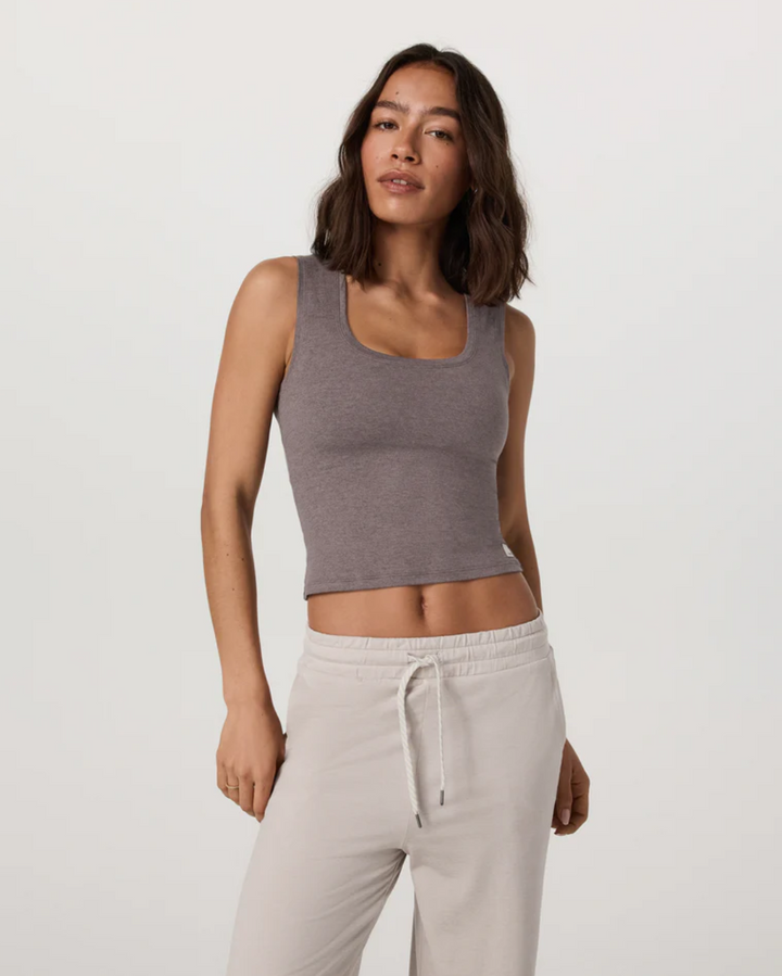 Vuori Halo Essential Scoop Tank