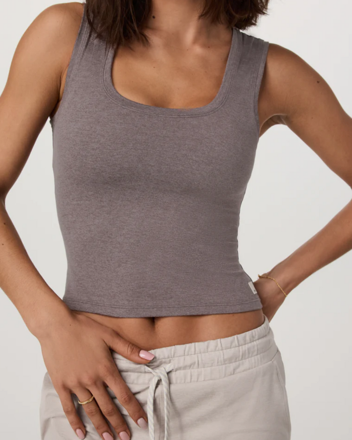 Vuori Halo Essential Scoop Tank