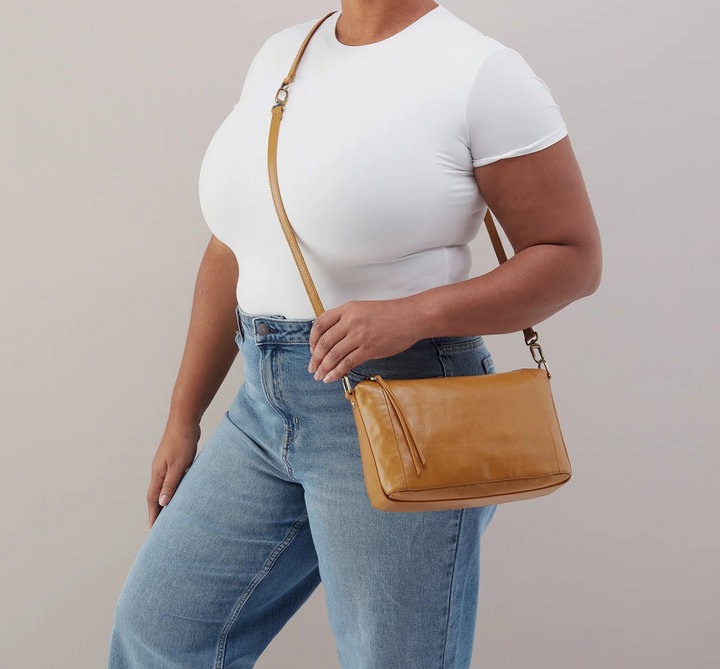 Hobo Darcy Carry-All Crossbody