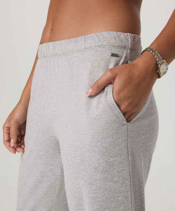 Vuori Halo Modern Straight Leg Pant (Short)