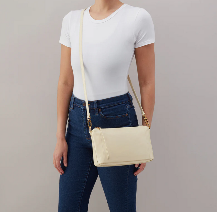 Hobo Darcy Carry-All Crossbody