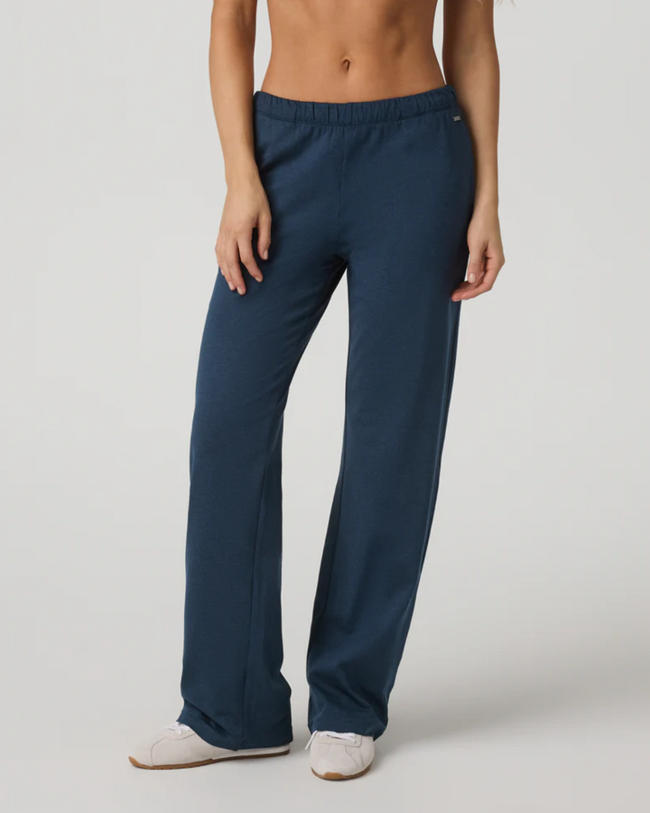 Vuori Halo Modern Straight Leg Pant (Short)