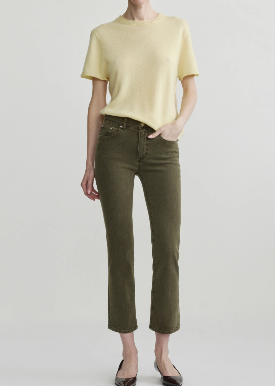 DL1961 Mara Mid Rise Straight