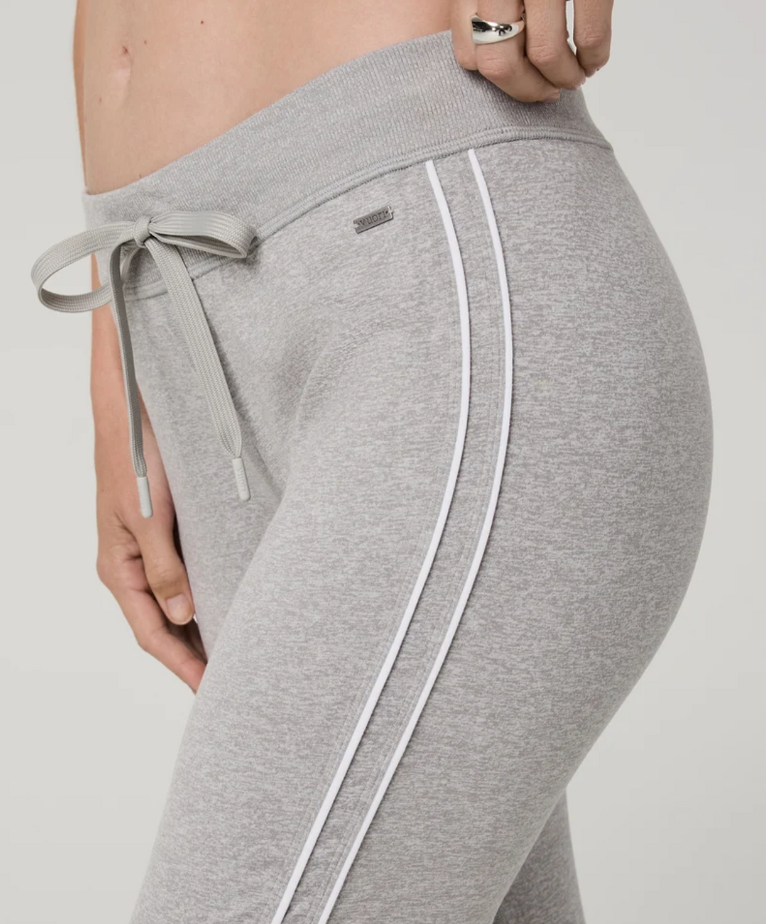 Vuori Halo Low Rise Slim Flare Retro Pant