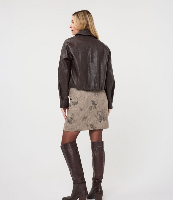 EsQualo Sleek Edge Jacket