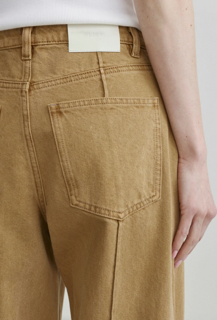 DL1961 Kaylen Loose Straight in Savannas