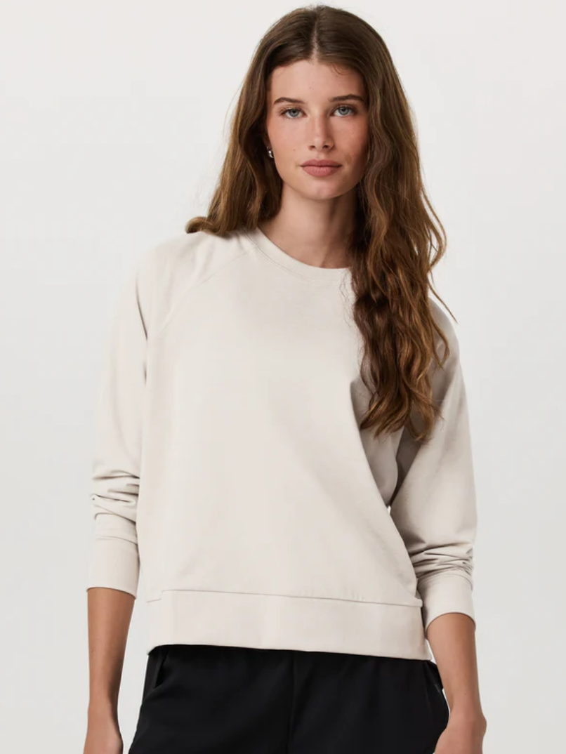 Vuori Long Sleeve Halo Crew