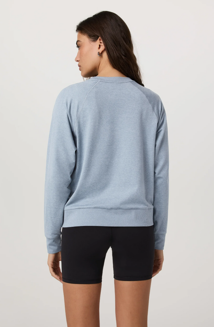 Vuori Long Sleeve Halo Crew