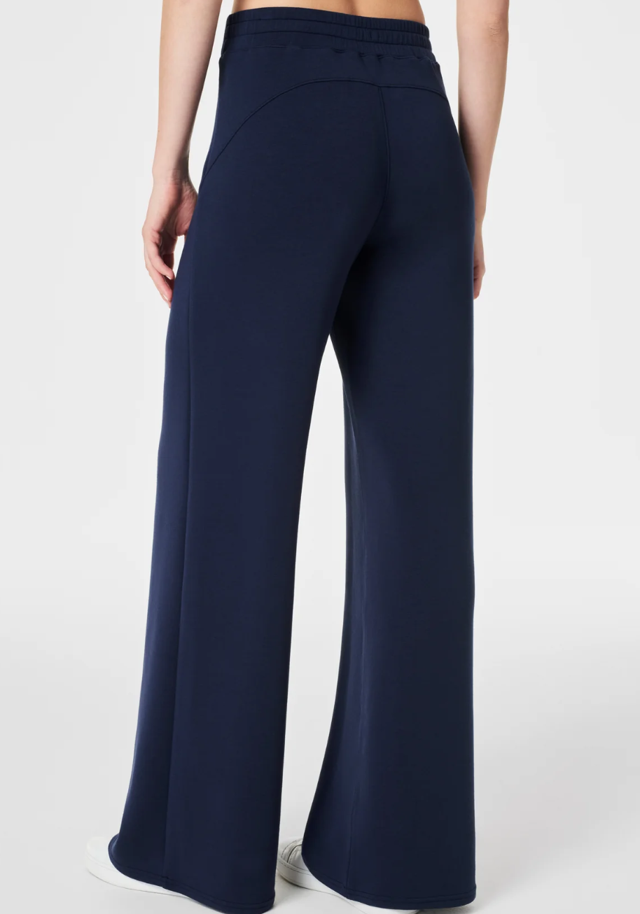 SPANX AirEssentials Wide Leg Pant