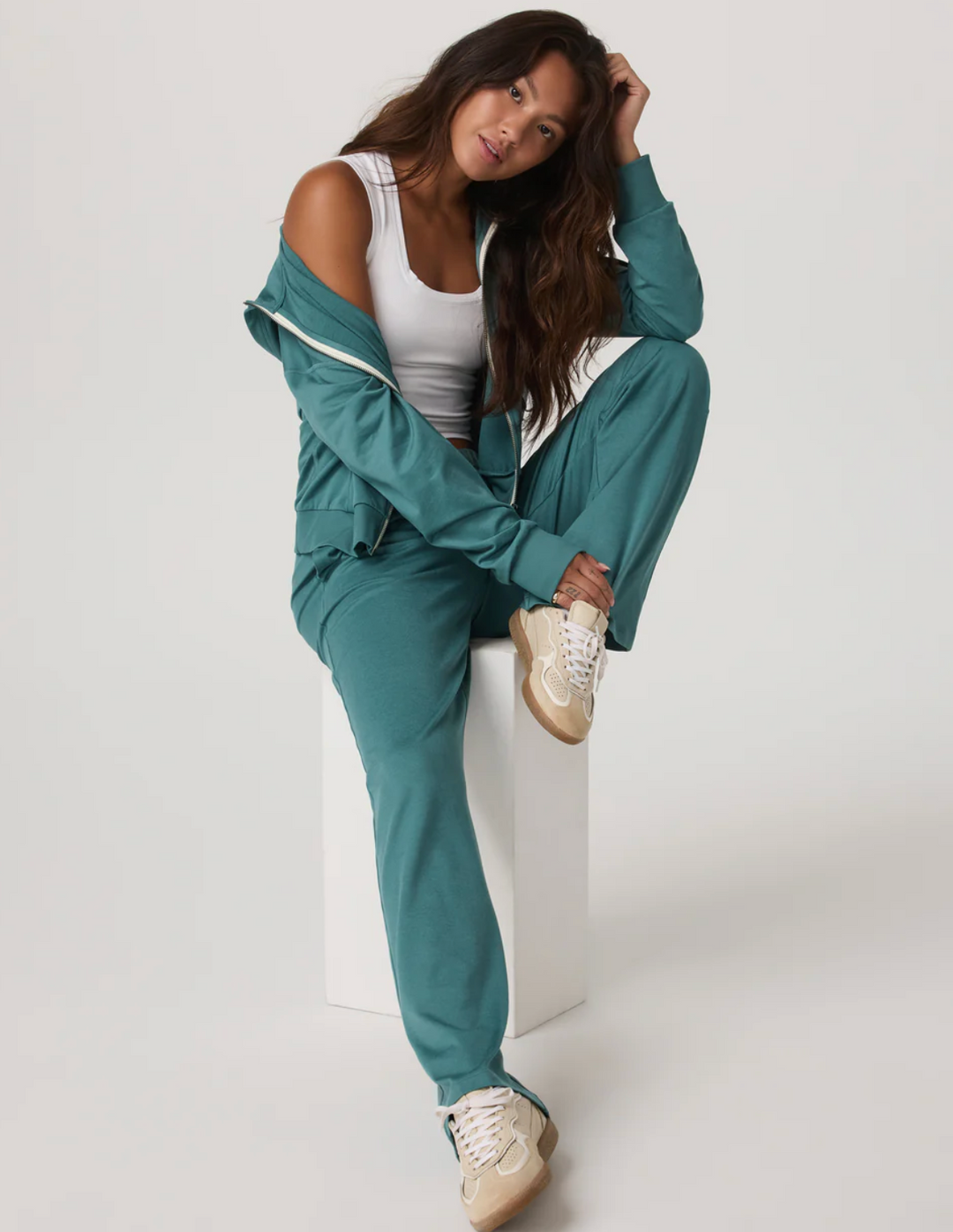 Vuori Halo Modern Straight Leg Pant