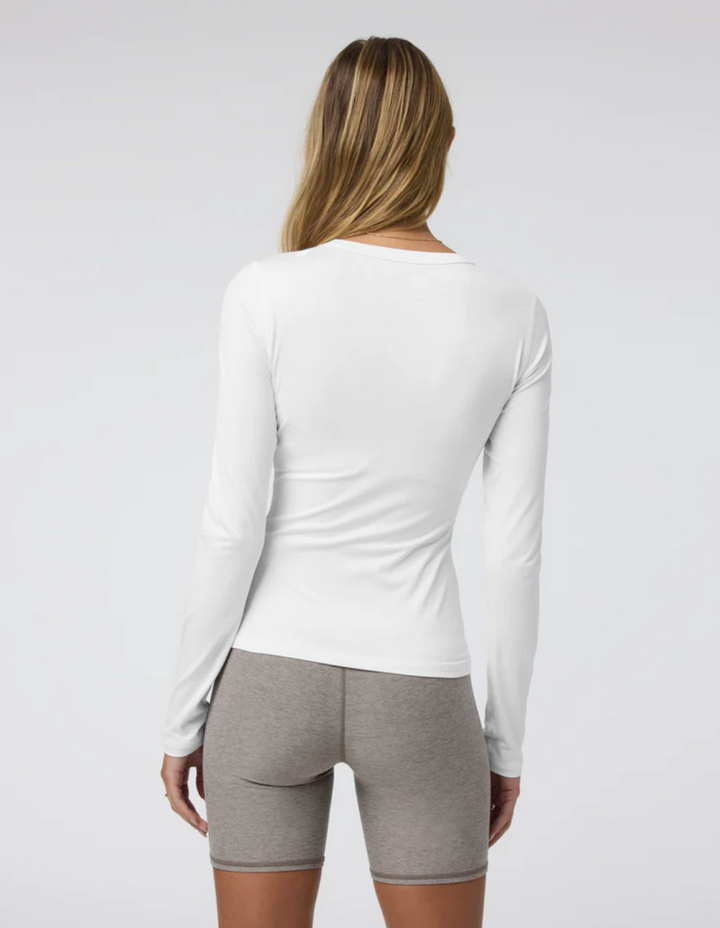 Vuori Long Sleeve Crew Tee