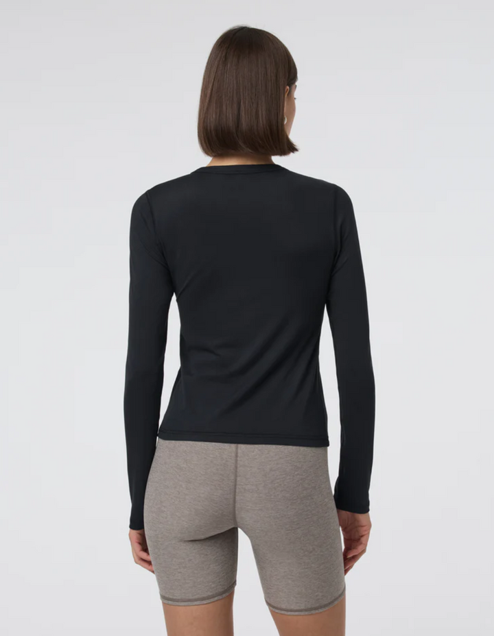 Vuori Long Sleeve Crew Tee