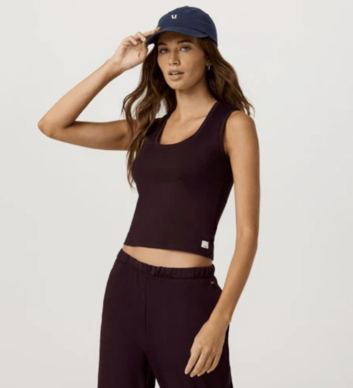 Vuori Halo Essential Scoop Tank