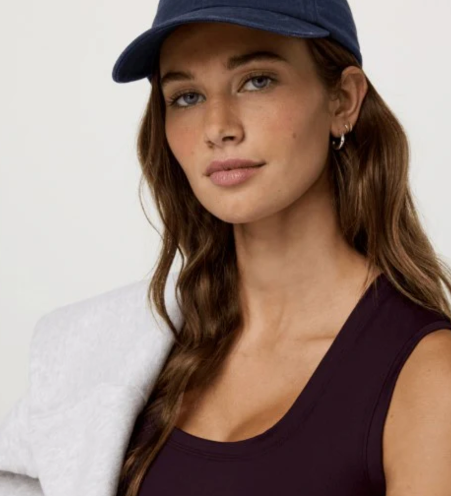 Vuori Halo Essential Scoop Tank