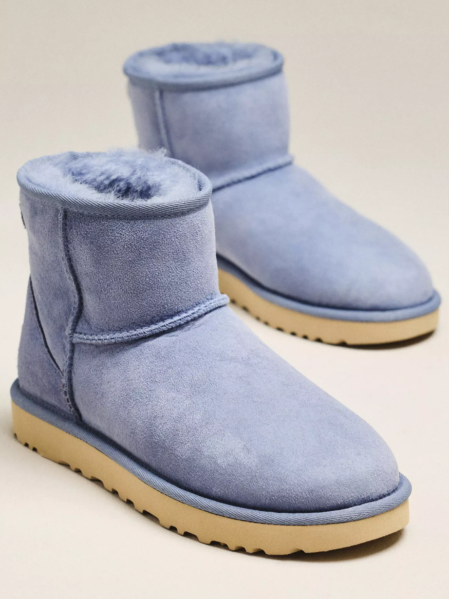 UGG Classic Mini II