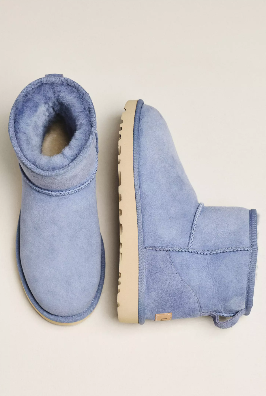 UGG Classic Mini II