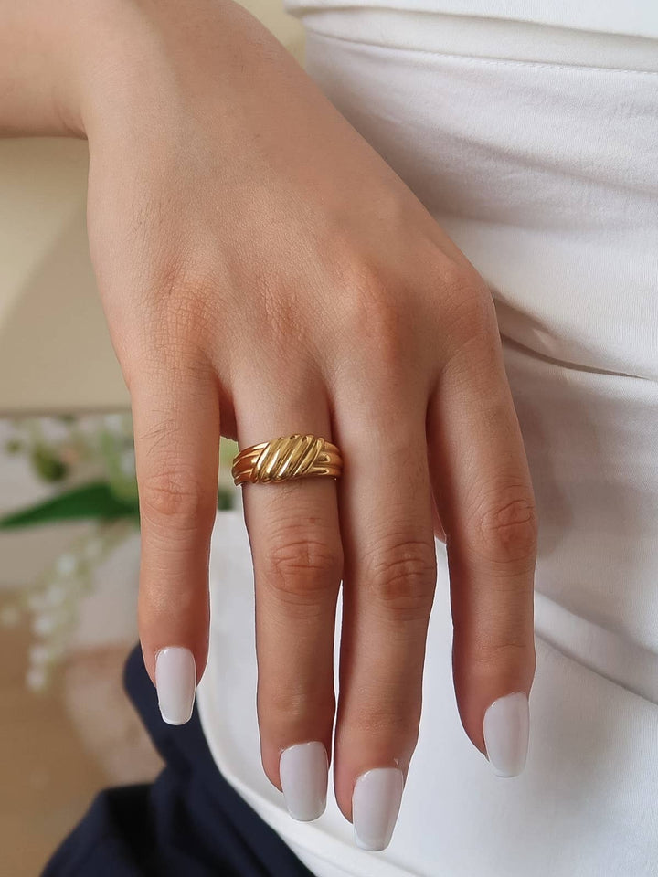 Plot Twist Ring