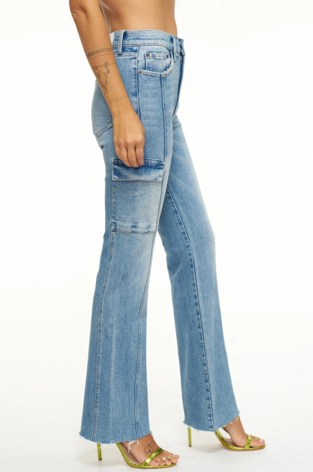 Pistola Dana Cargo in Cliffside