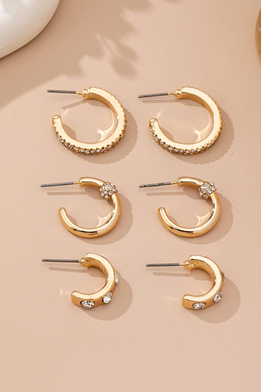 Afterglow Huggie Earring Set