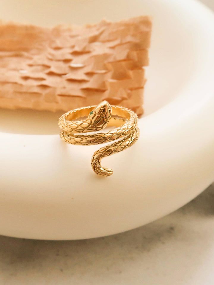 Coil Me Maybe Ring