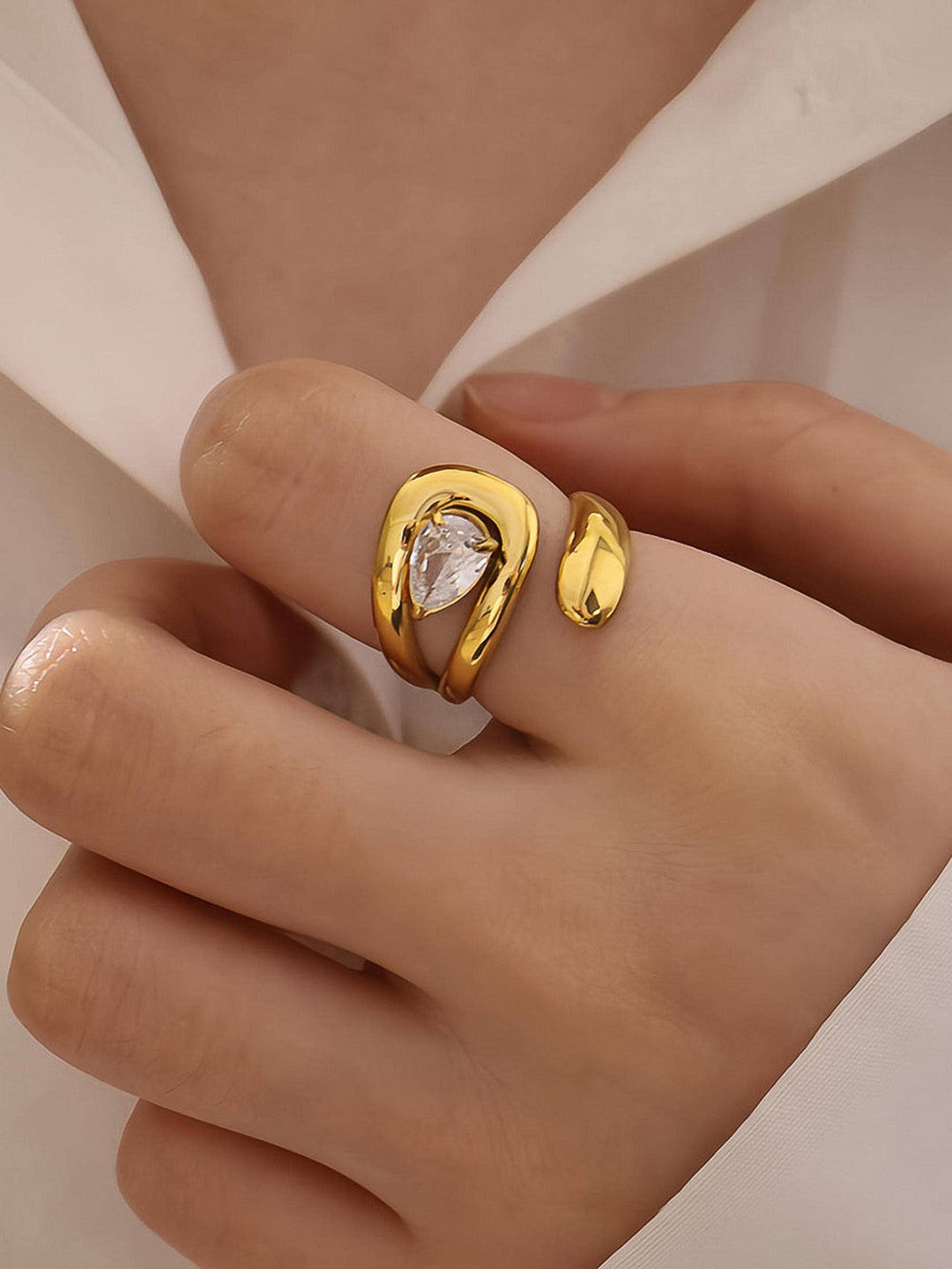 Curve Appeal Ring