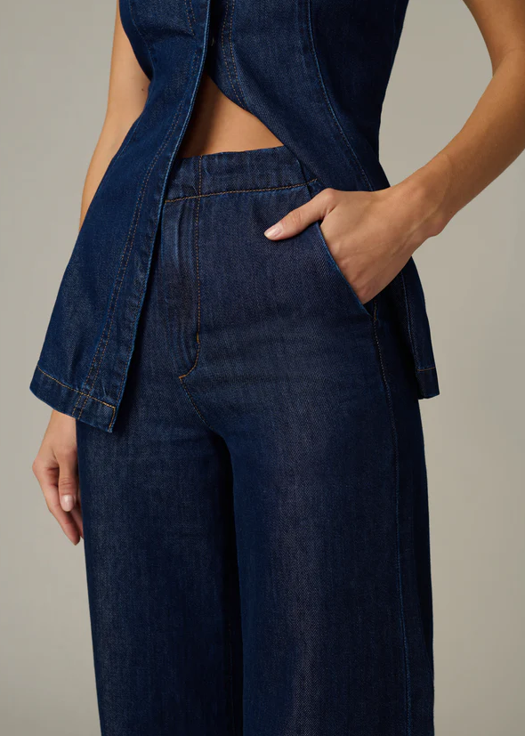 Joes Jeans The Clean Denim Trouser in Honor