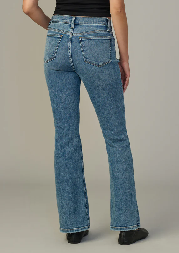 Joes Jeans The Provocateur Petite Bootcut in Fixated