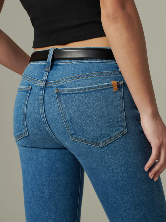 Joe's Jeans The Provocateur Petite Bootcut in Call Me