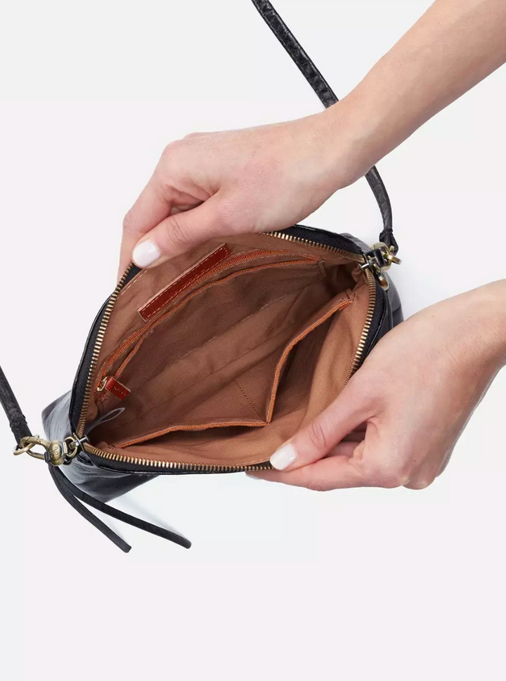 Hobo Reeva Crossbody